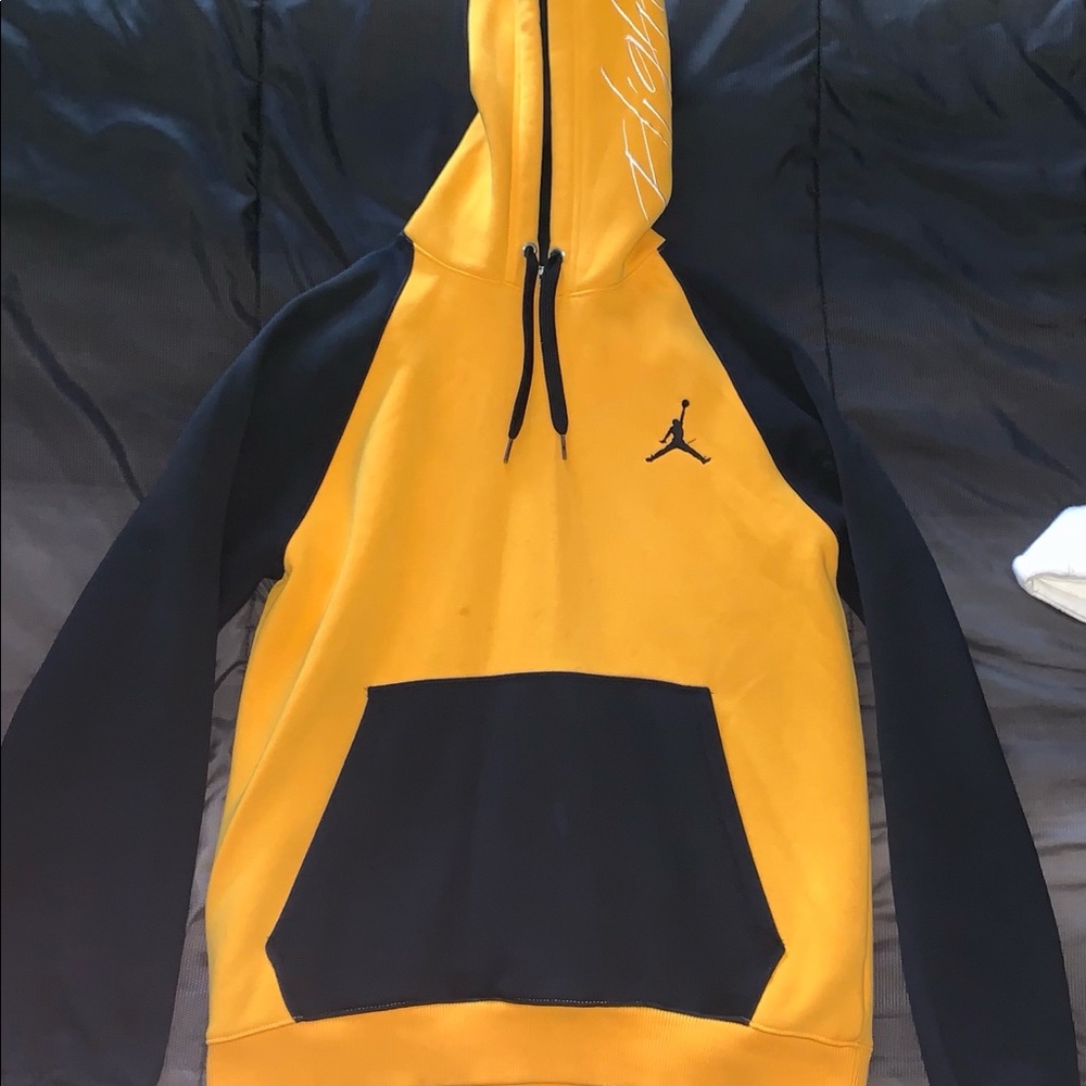Jordan black and yellow hoodie men’s medium